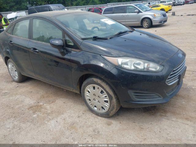  Salvage Ford Fiesta