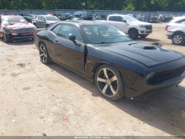  Salvage Dodge Challenger