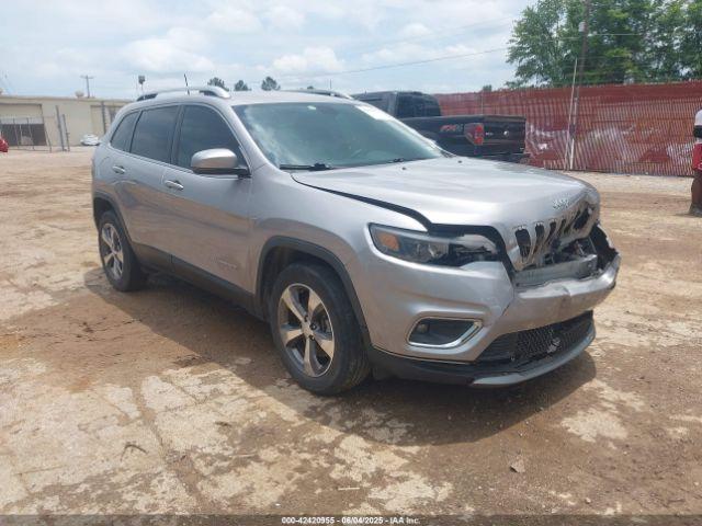  Salvage Jeep Cherokee