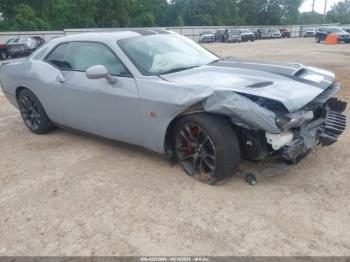  Salvage Dodge Challenger