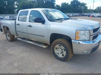  Salvage Chevrolet Silverado 2500