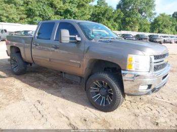  Salvage Chevrolet Silverado 2500