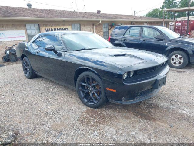  Salvage Dodge Challenger