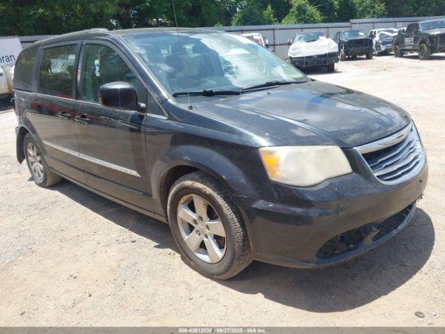  Salvage Chrysler Town & Country