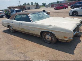 Salvage Ford LTD Crown Victoria