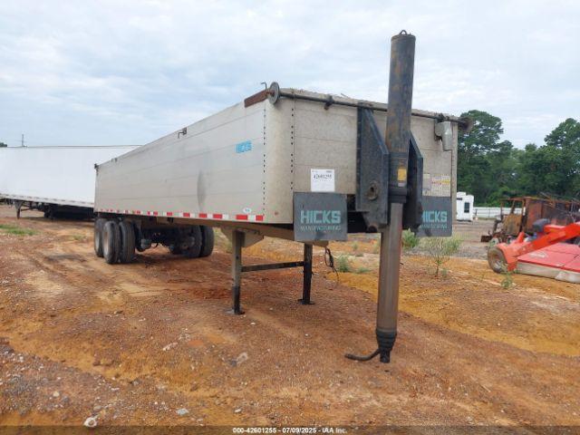  Salvage Hicks Trailer