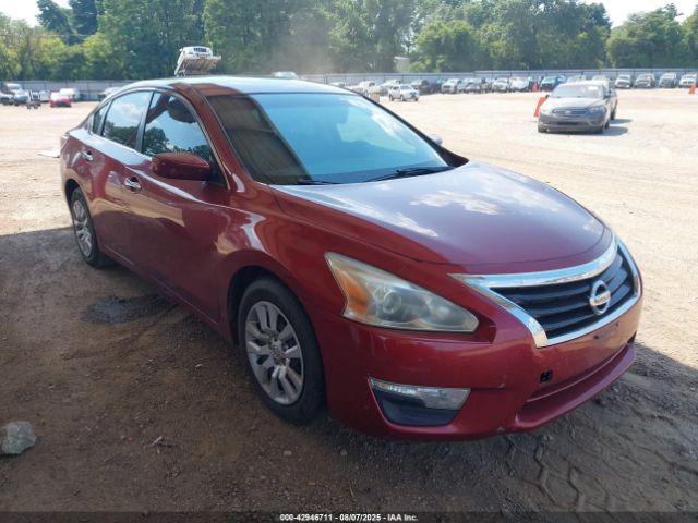  Salvage Nissan Altima