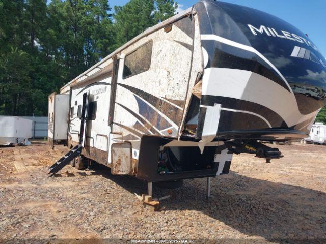  Salvage Heartland Rv Gateway Milestone