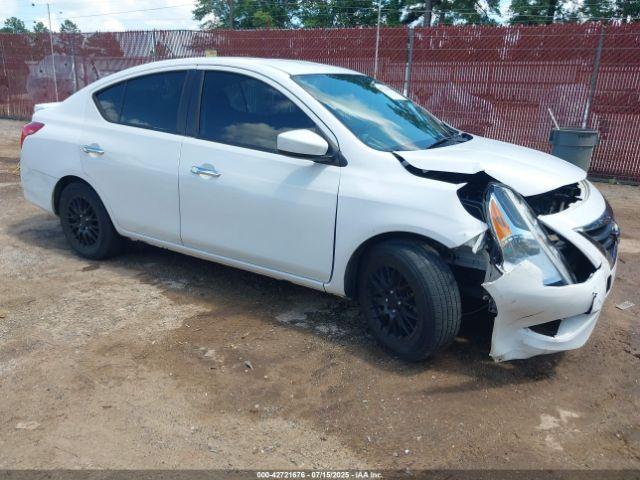  Salvage Nissan Versa