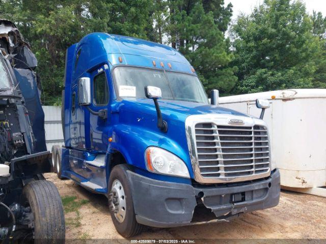  Salvage Freightliner Cascadia 125