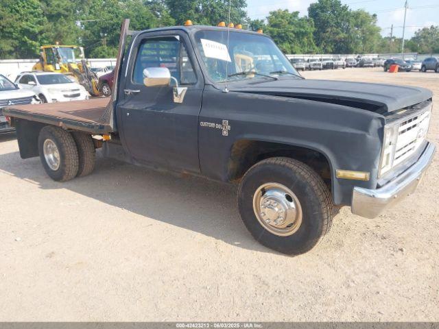  Salvage Chevrolet R30