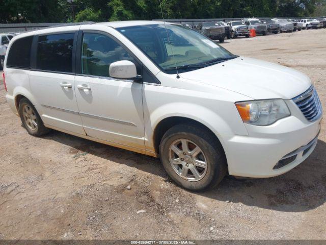  Salvage Chrysler Town & Country