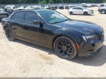 Salvage Chrysler 300