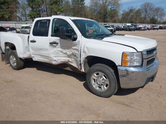  Salvage Chevrolet Silverado 2500