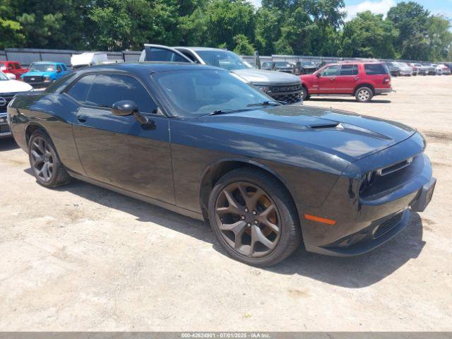  Salvage Dodge Challenger