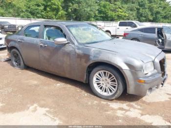 Salvage Chrysler 300
