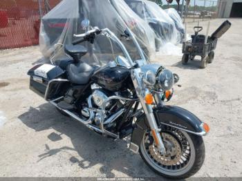  Salvage Harley-Davidson Flhr