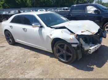  Salvage Chrysler 300