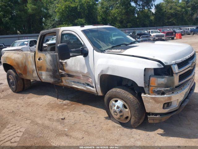  Salvage Chevrolet Silverado 3500