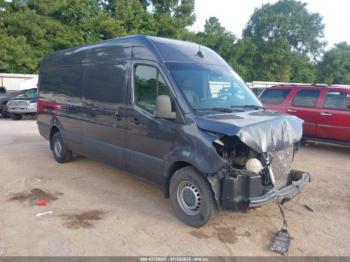  Salvage Mercedes-Benz Sprinter 2500