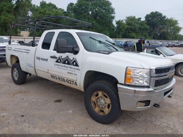  Salvage Chevrolet Silverado 2500