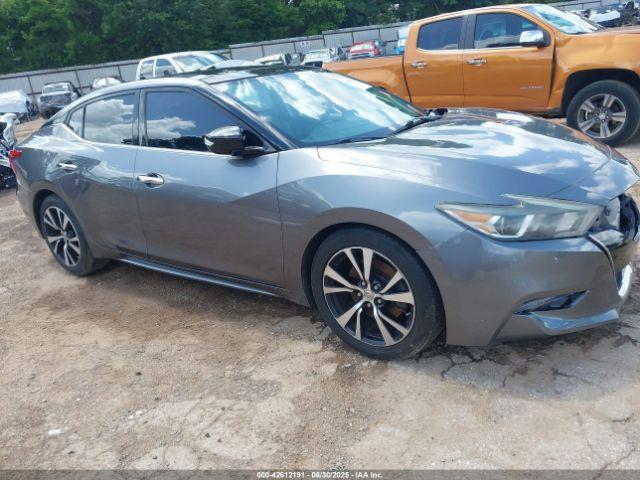  Salvage Nissan Maxima