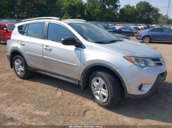  Salvage Toyota RAV4