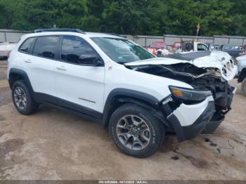  Salvage Jeep Cherokee