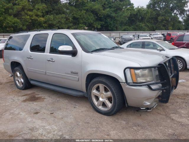  Salvage Chevrolet Suburban 1500