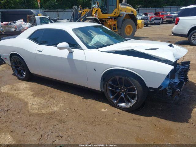  Salvage Dodge Challenger