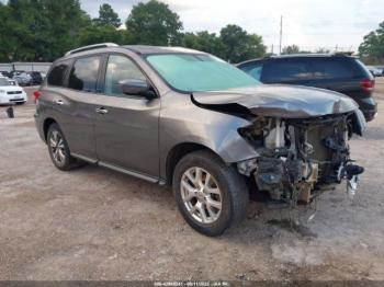  Salvage Nissan Pathfinder