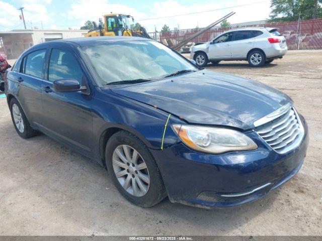  Salvage Chrysler 200