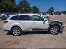 Subaru Outback 2.5i Limited Image 8