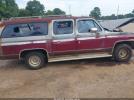 Chevrolet Suburban R1500 Image 9