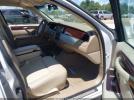 Lincoln Towncar Signature Limited Image 12