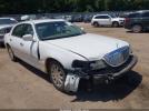 Lincoln Towncar Signature Limited Image 4