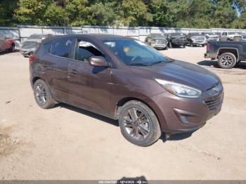  Salvage Hyundai TUCSON