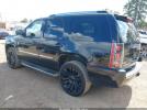 GMC Yukon Denali Image 12