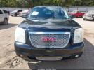 GMC Yukon Denali Image 14