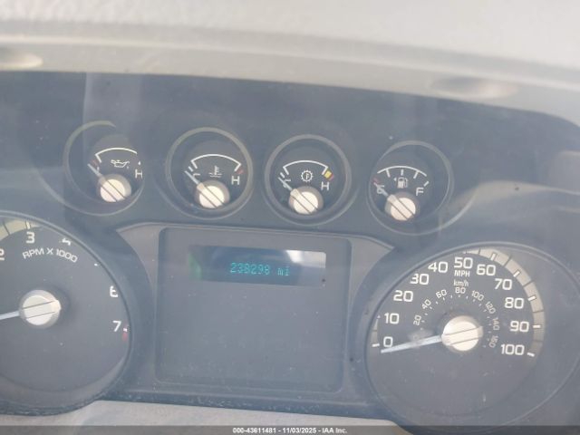 Ford F-250 Xlt Image 16