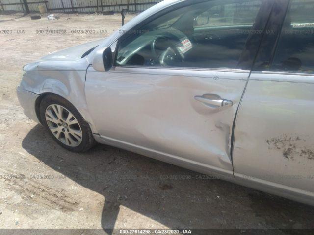 Toyota Avalon Touring Image 3