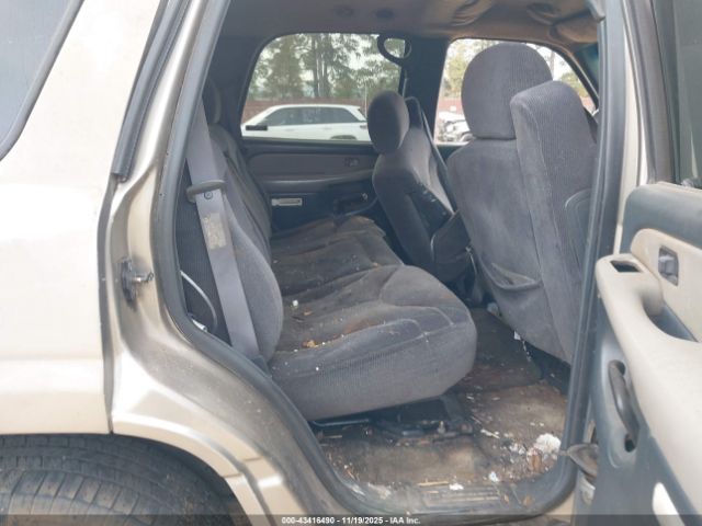 GMC Yukon Sle Image 6