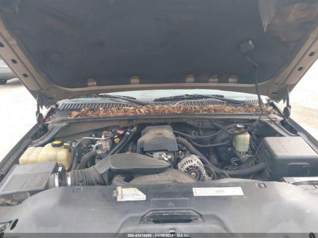 GMC Yukon Sle Image 11