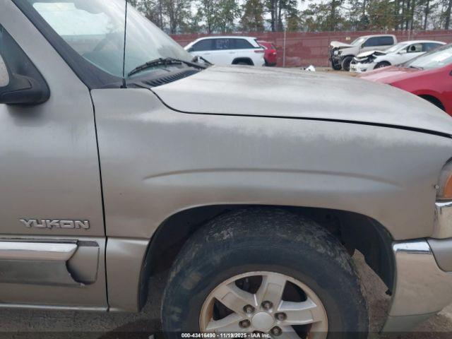 GMC Yukon Sle Image 12