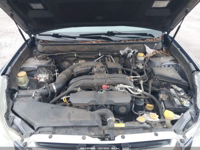 Subaru Outback 2.5i Limited Image 6