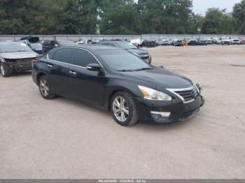  Salvage Nissan Altima