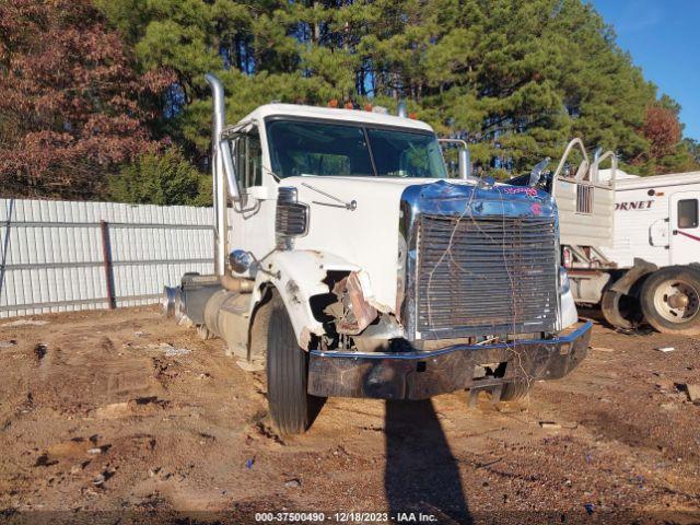  Salvage Freightliner 122sd