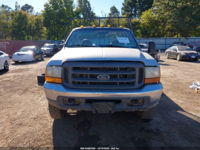 Ford F-350 Image 11