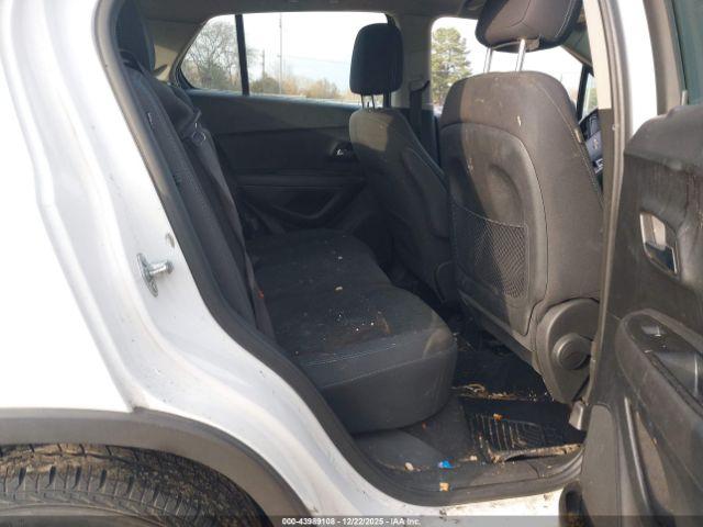 Chevrolet Trax 1ls Image 11