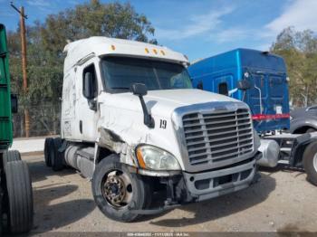  Salvage Freightliner Cascadia 125